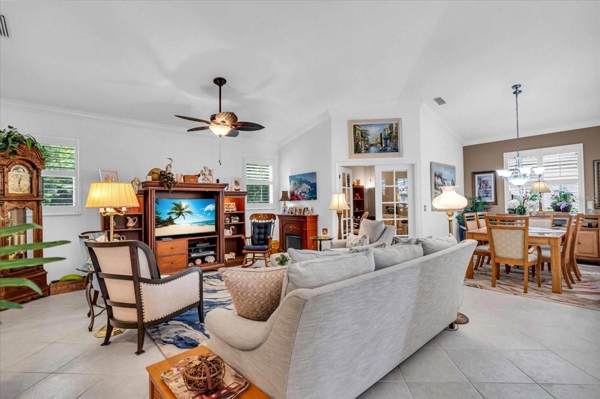 235 AUBURN WOODS CIR