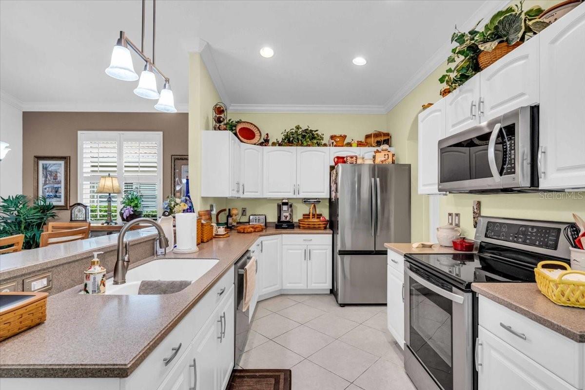 235 AUBURN WOODS CIR