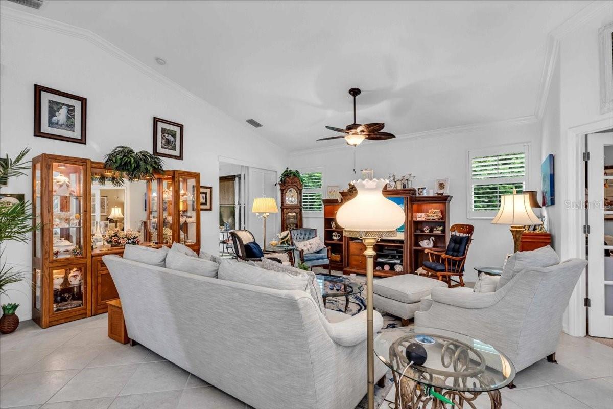 235 AUBURN WOODS CIR