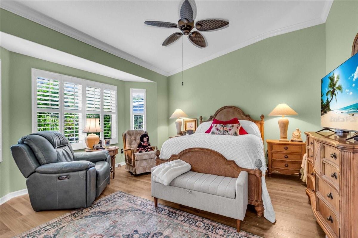 235 AUBURN WOODS CIR