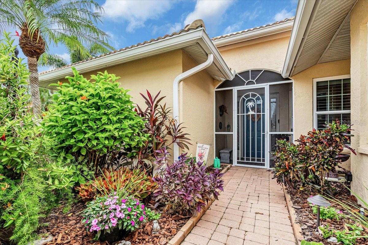 235 AUBURN WOODS CIR
