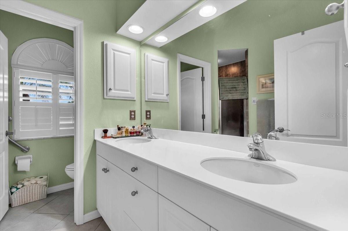 235 AUBURN WOODS CIR