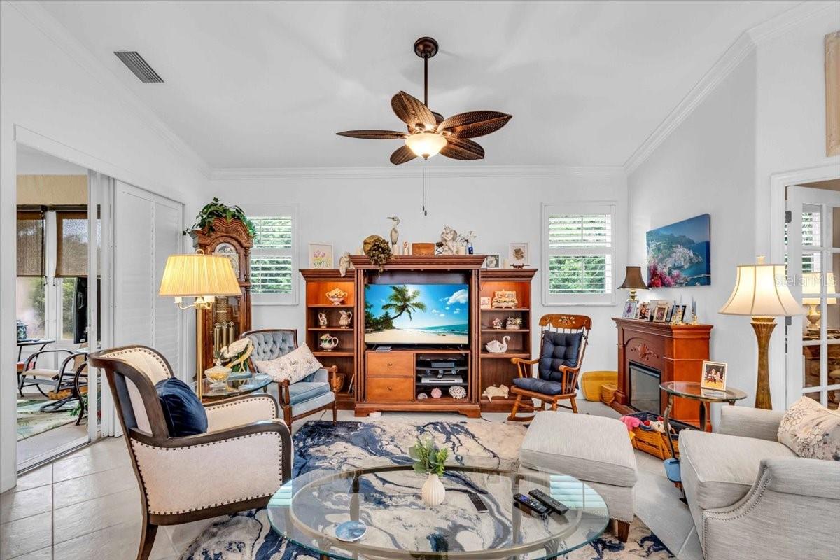 235 AUBURN WOODS CIR