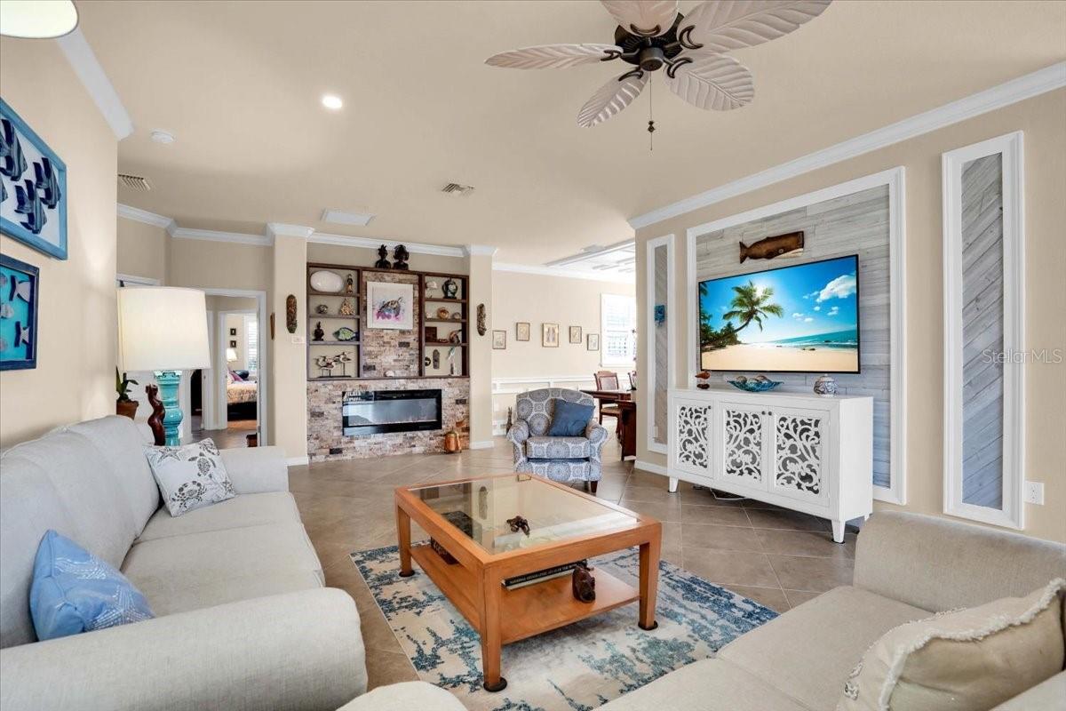 20201 RAGAZZA CIR #201