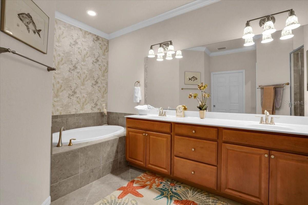 20201 RAGAZZA CIR #201