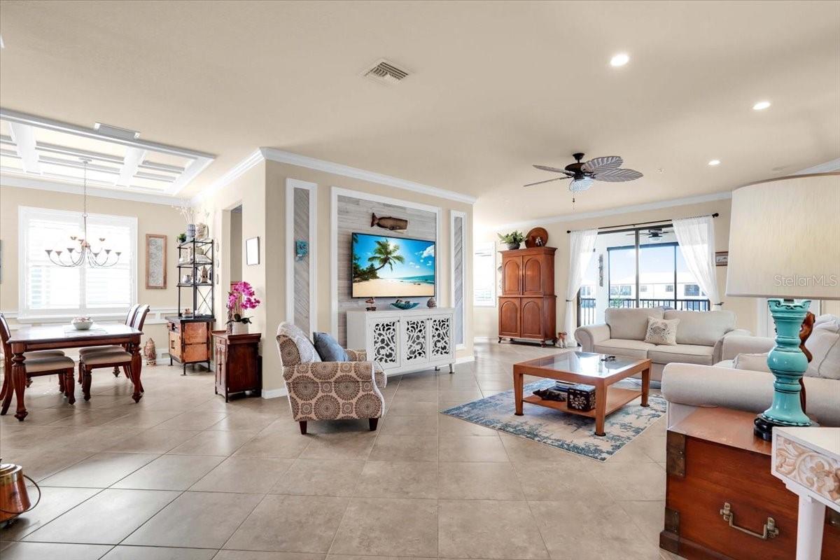 20201 RAGAZZA CIR #201