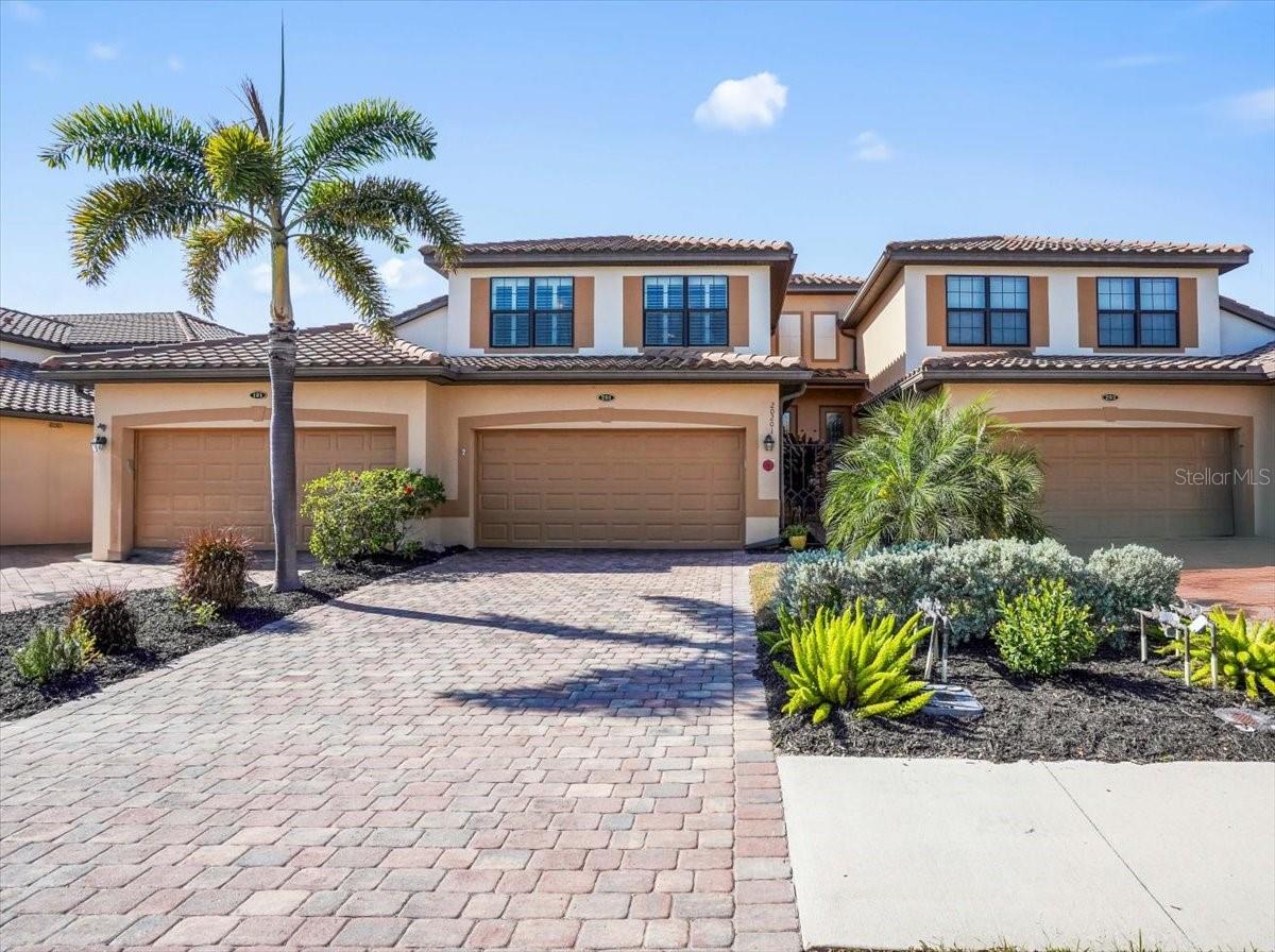 20201 RAGAZZA CIR #201