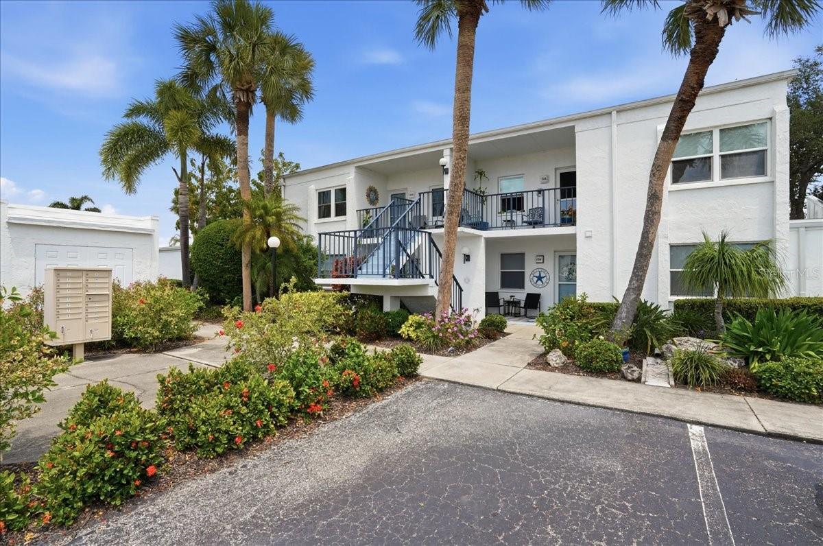 755 VILLAGE CIR #203