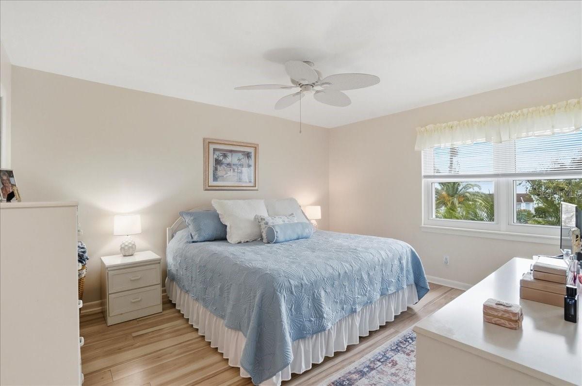 755 VILLAGE CIR #203