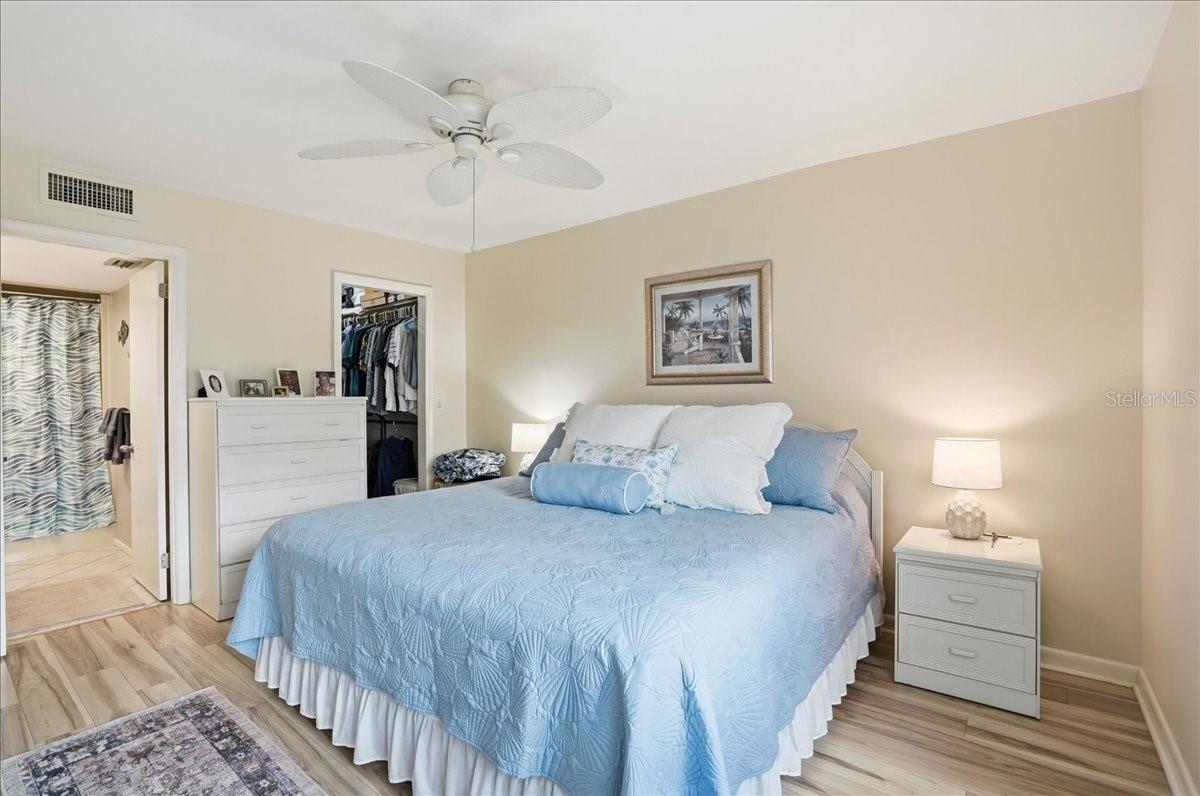 755 VILLAGE CIR #203