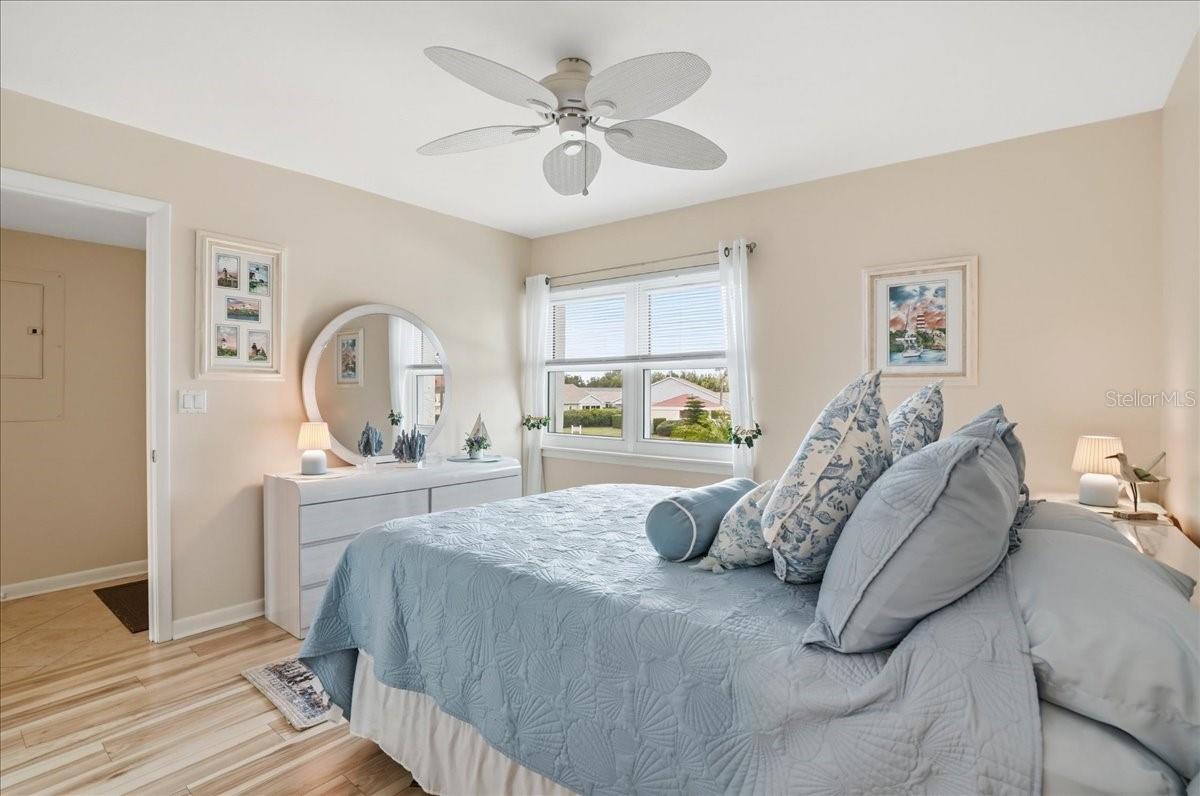 755 VILLAGE CIR #203