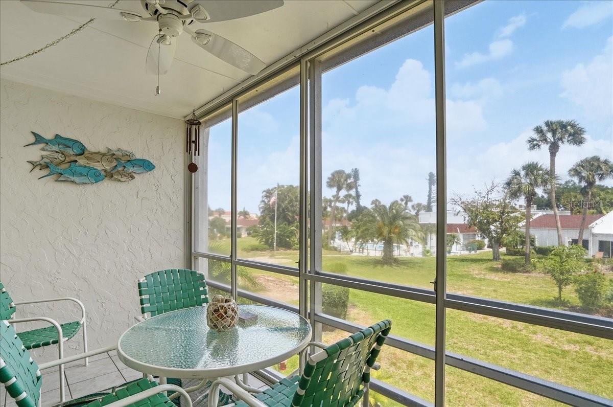 755 VILLAGE CIR #203