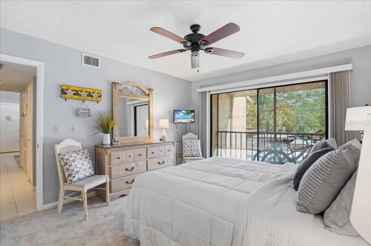 646 BIRD BAY DR E #205