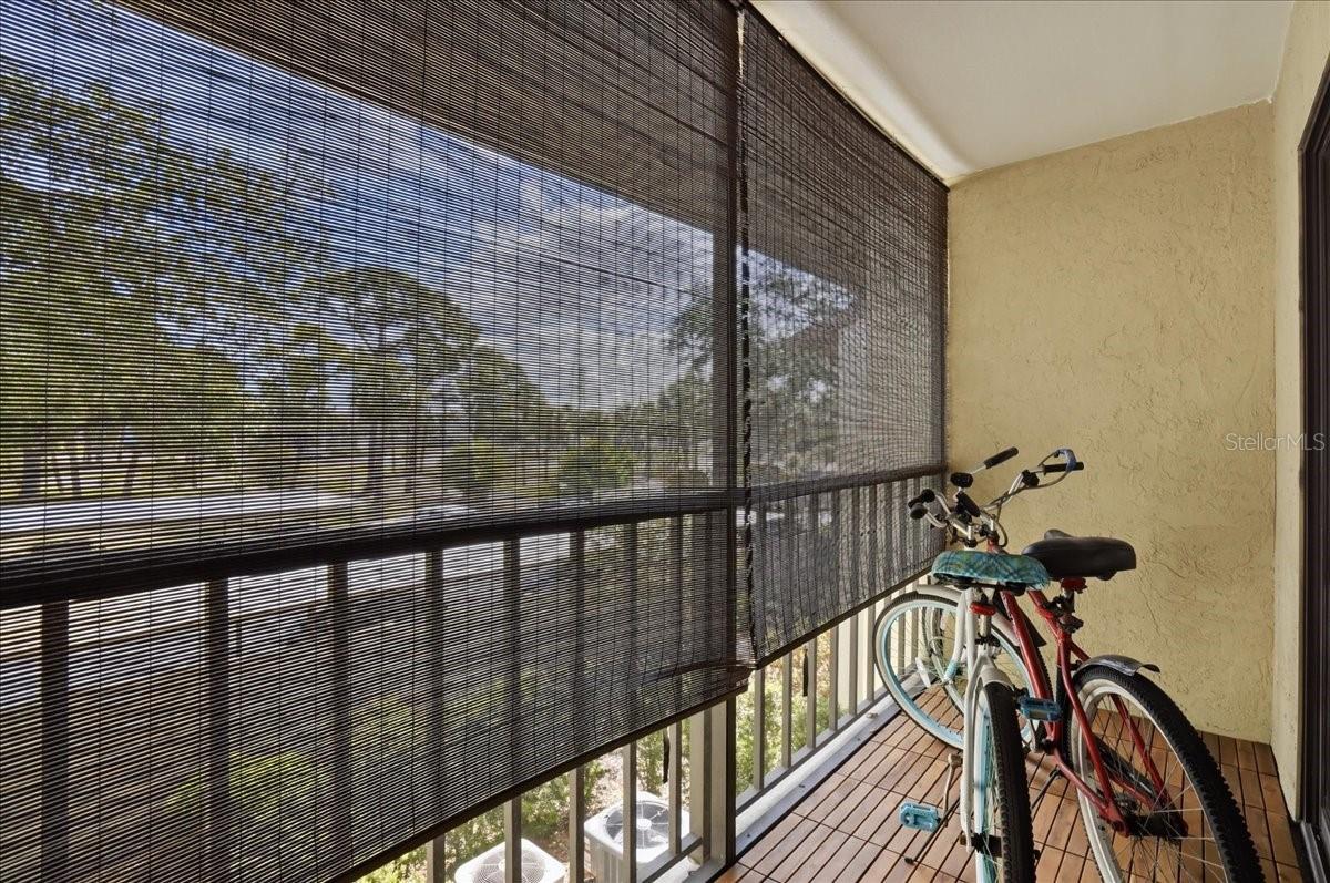 646 BIRD BAY DR E #205