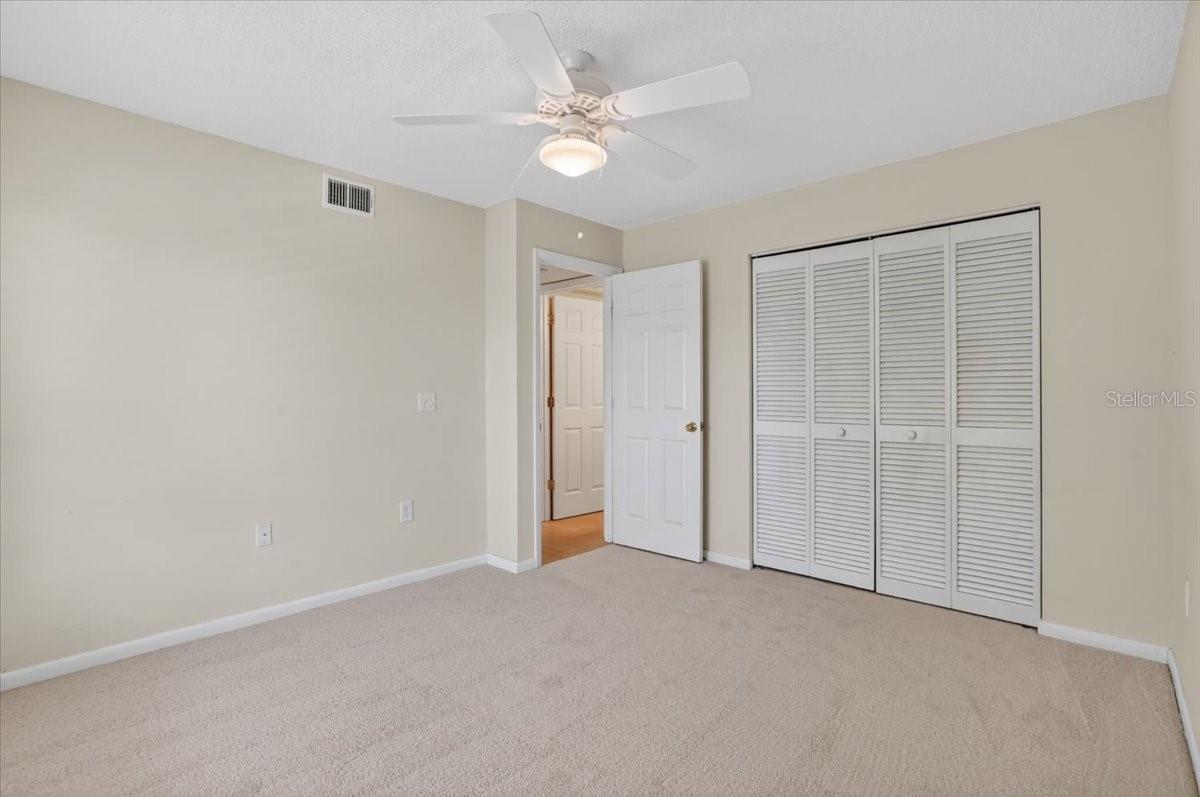 1040 WEXFORD BLVD #1040