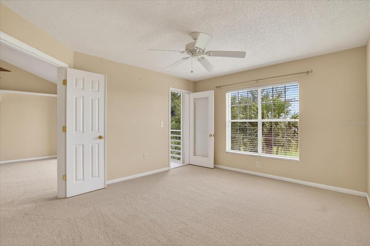 1040 WEXFORD BLVD #1040