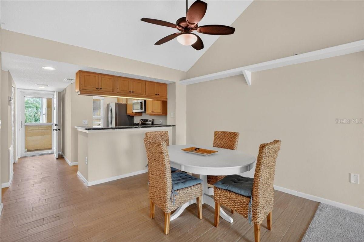 1040 WEXFORD BLVD #1040