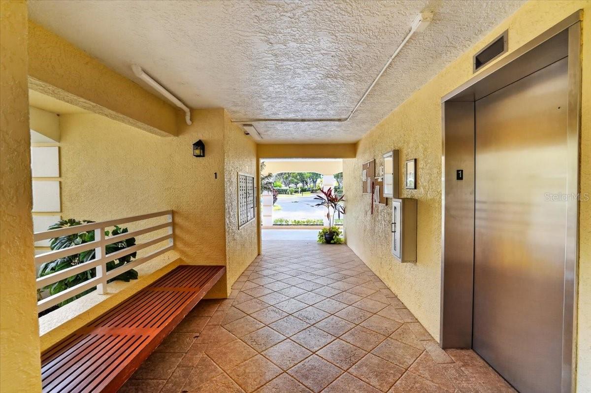 1040 WEXFORD BLVD #1040