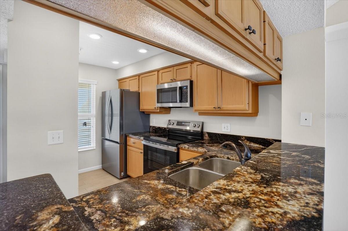 1040 WEXFORD BLVD #1040