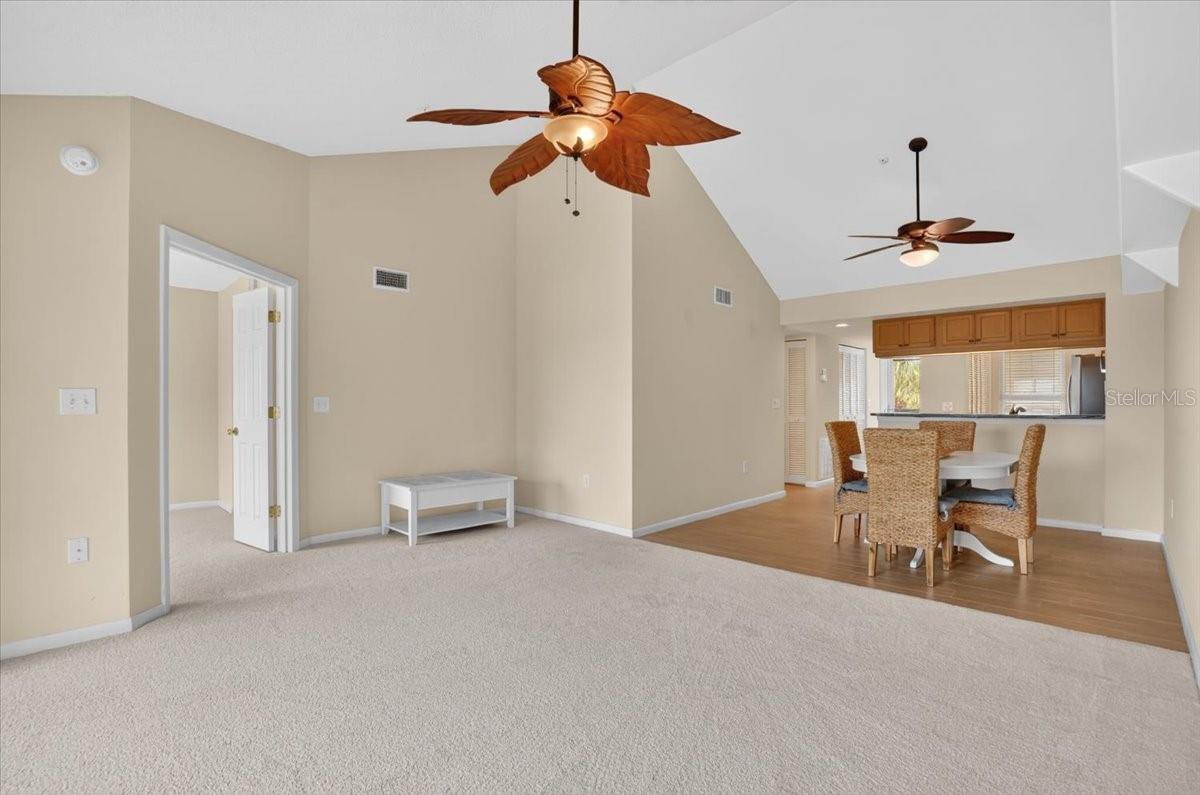 1040 WEXFORD BLVD #1040