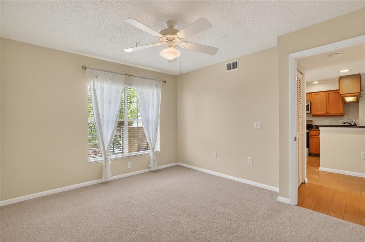 1040 WEXFORD BLVD #1040