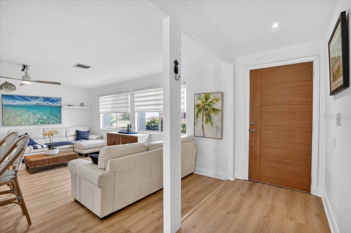 885 FAIRFAX TER NW