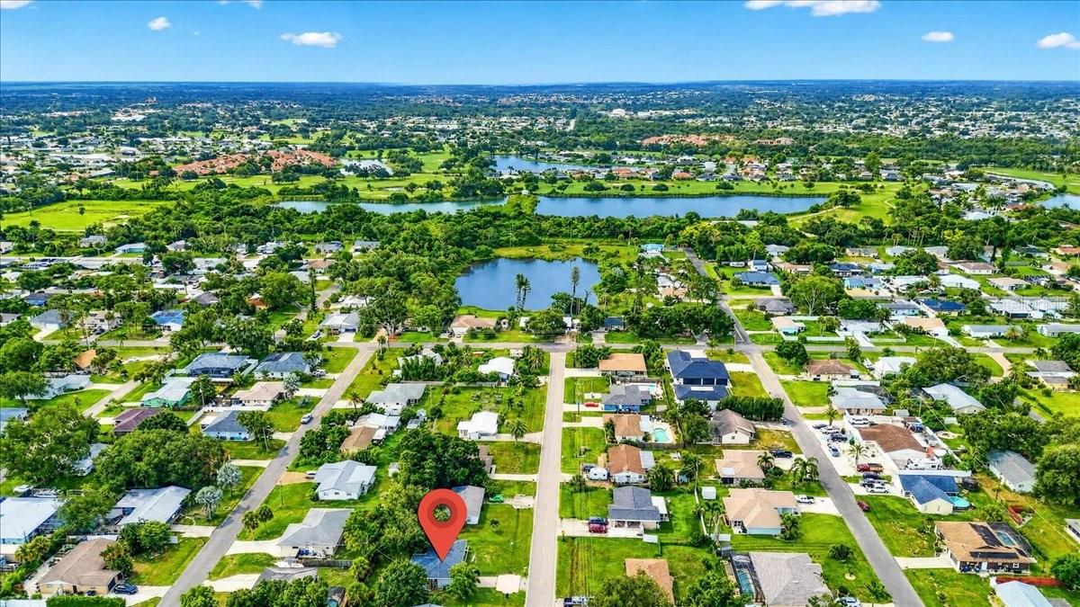 879 E SEMINOLE DR