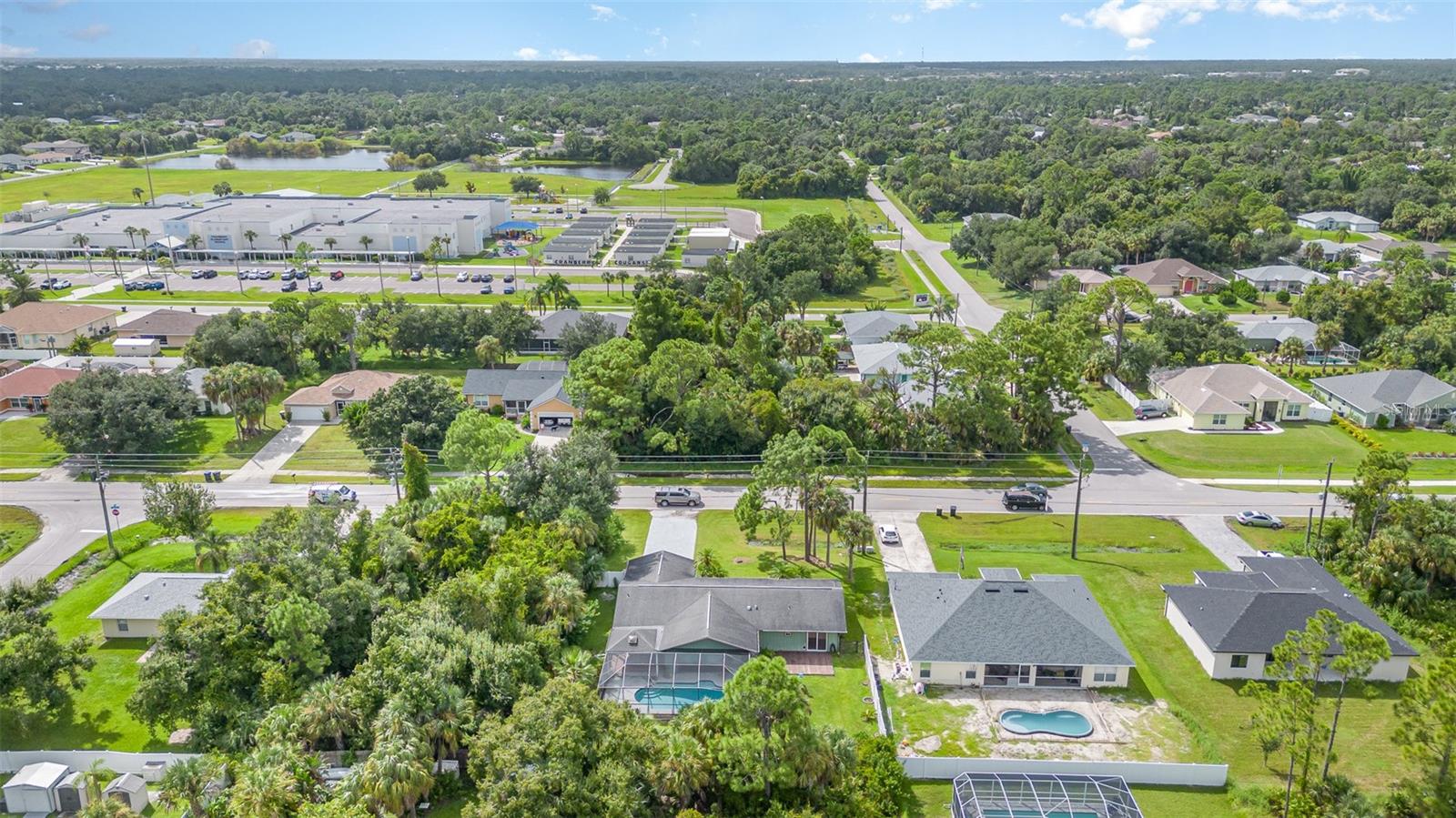 2604 S CRANBERRY BLVD