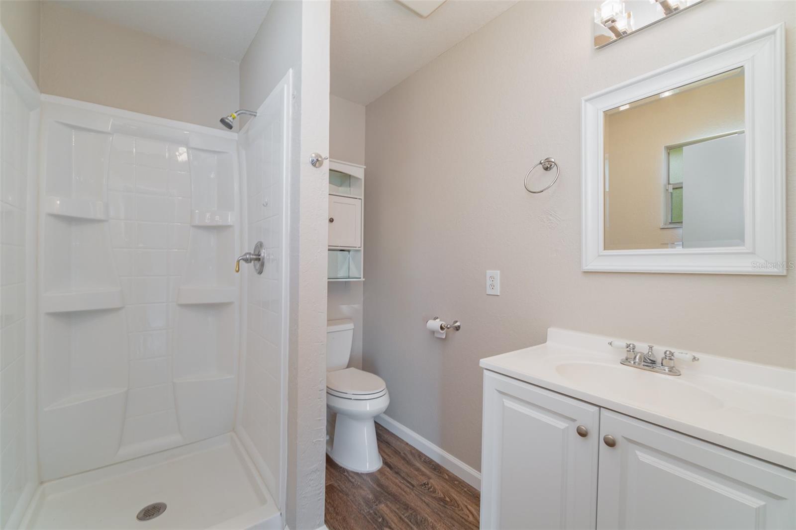 2604 S CRANBERRY BLVD