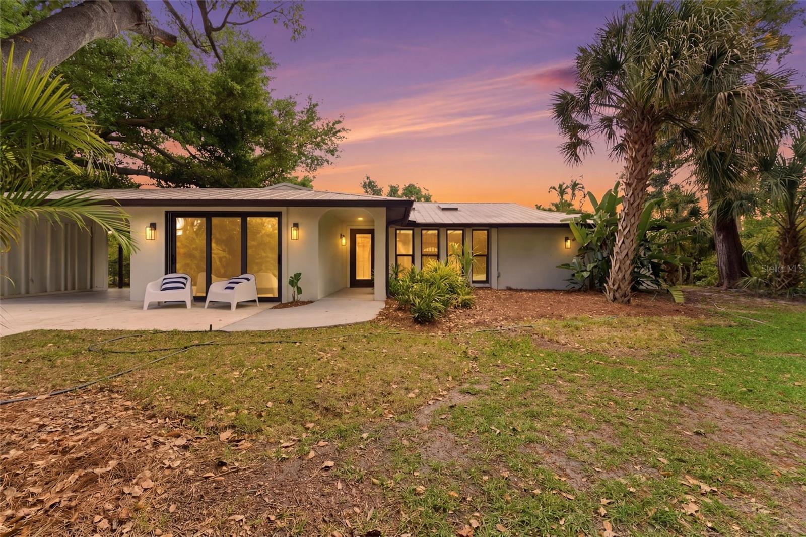 1155 FOREST DR