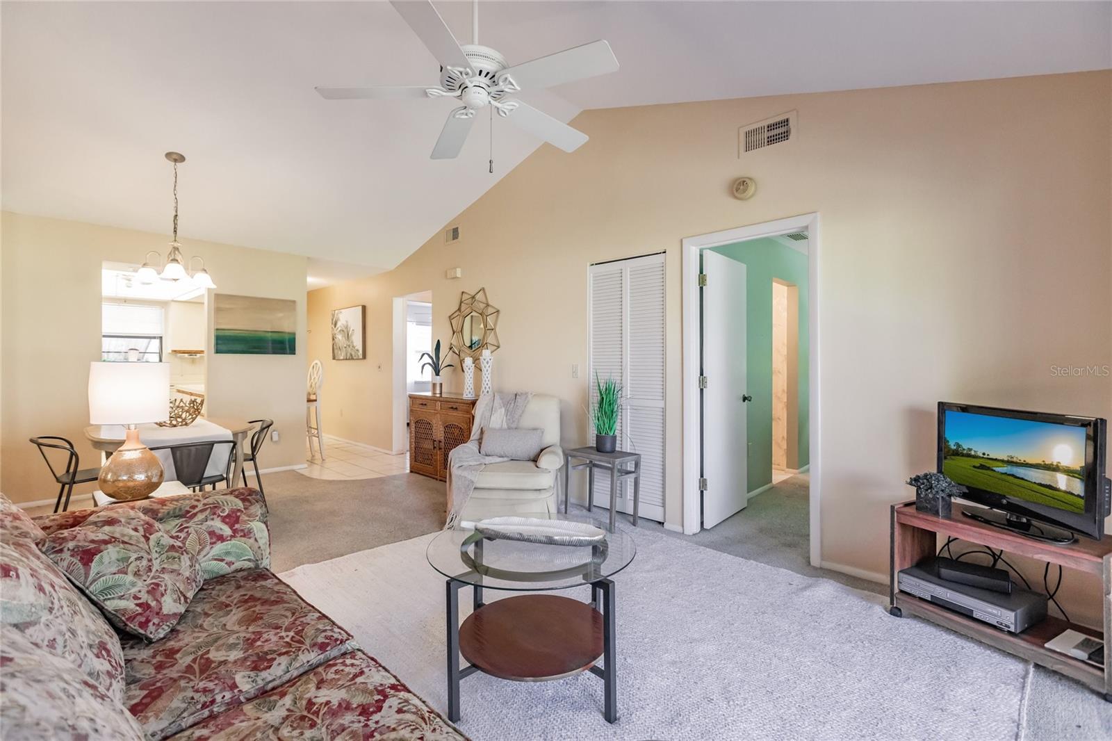 933 CAPRI ISLES BLVD #38