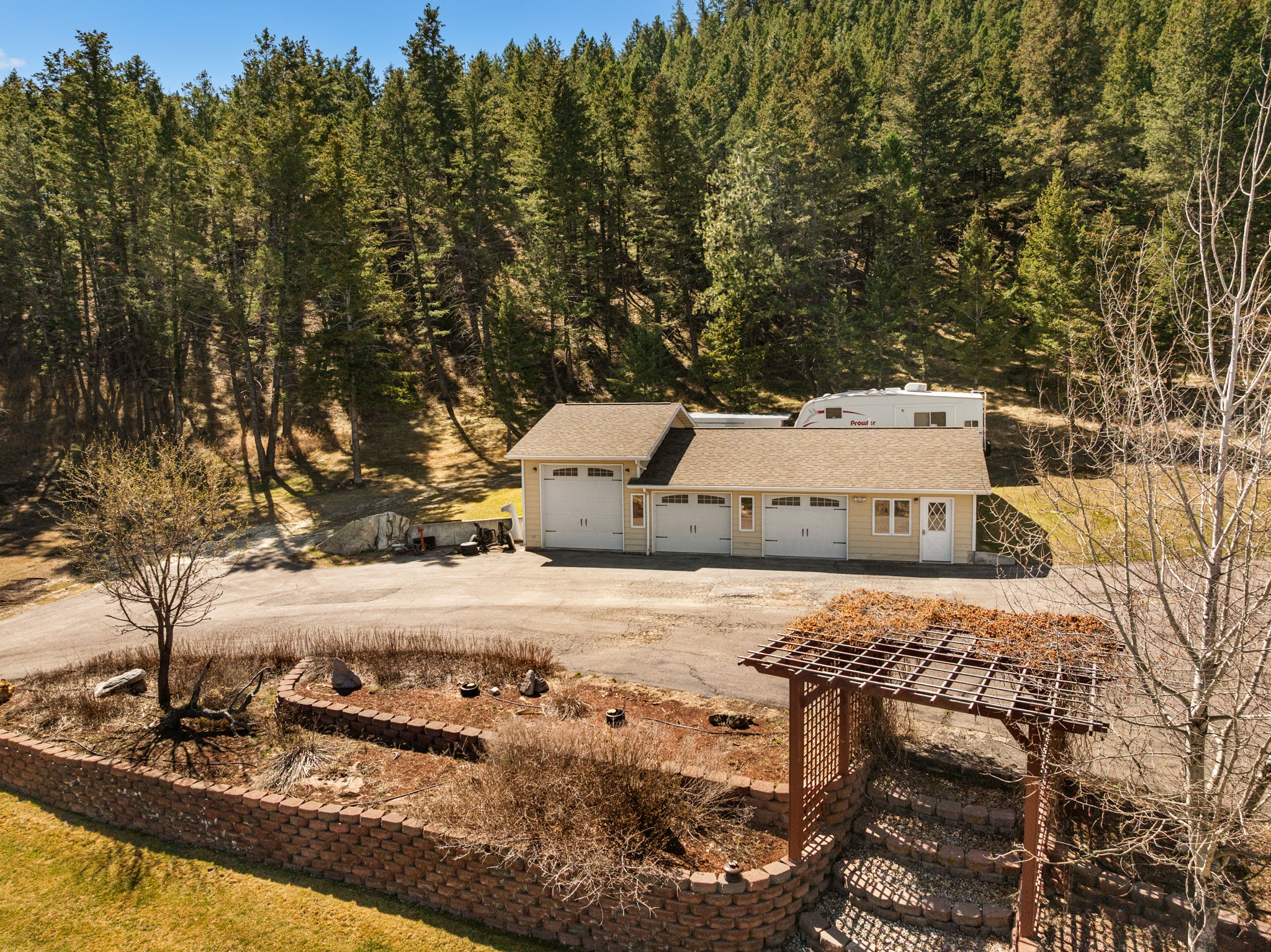 1059 HWY 282