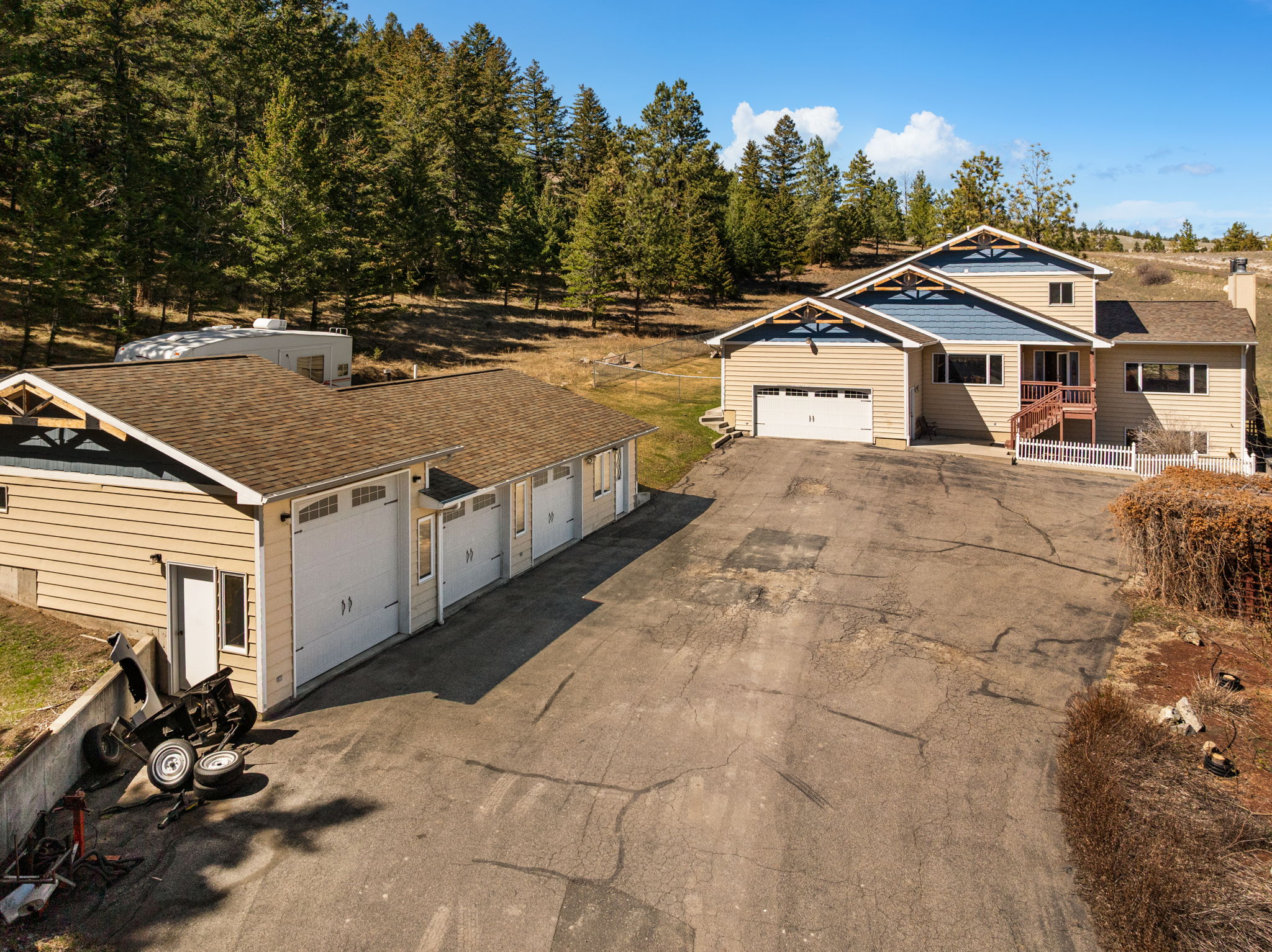 1059 HWY 282