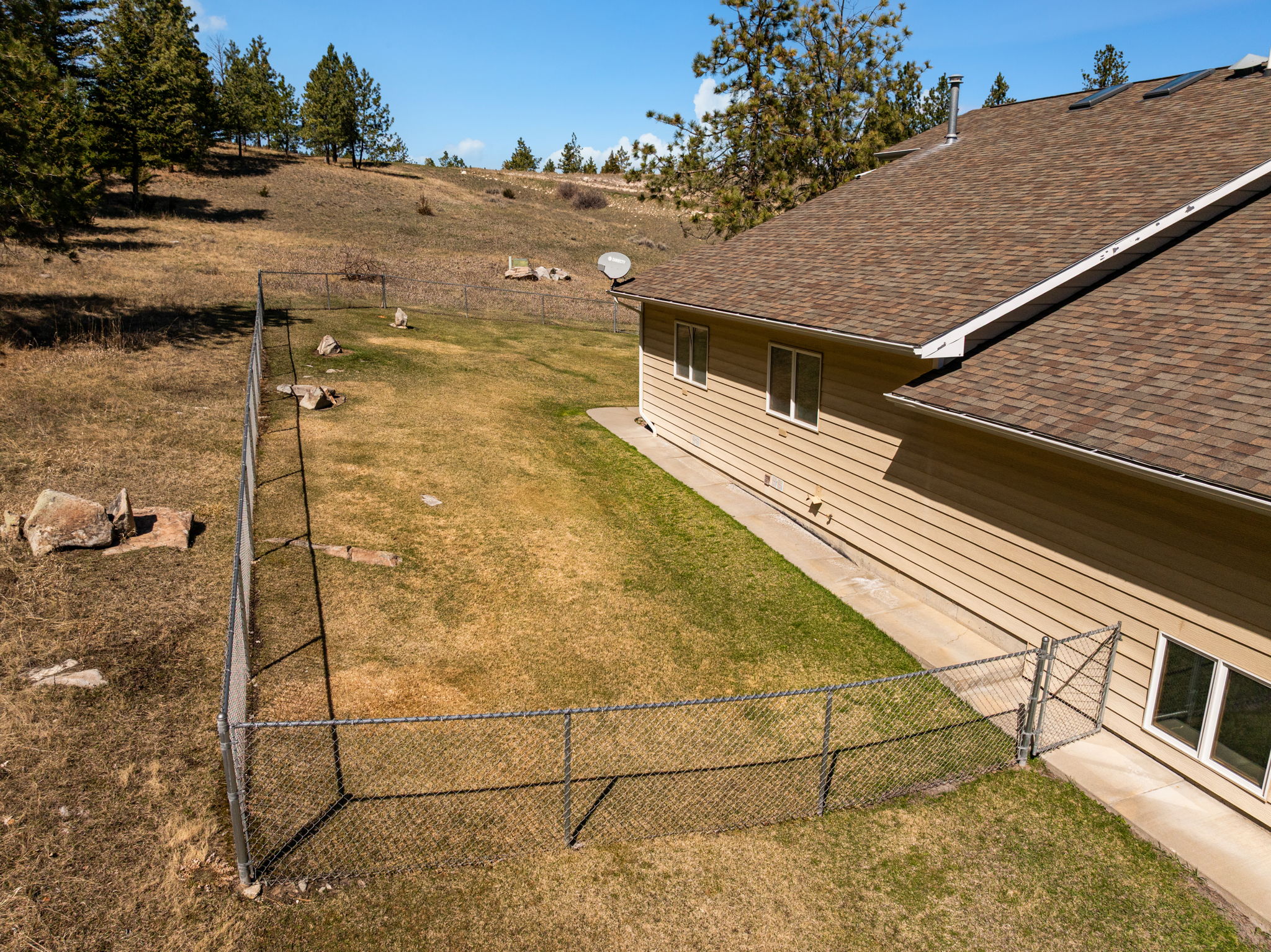 1059 HWY 282