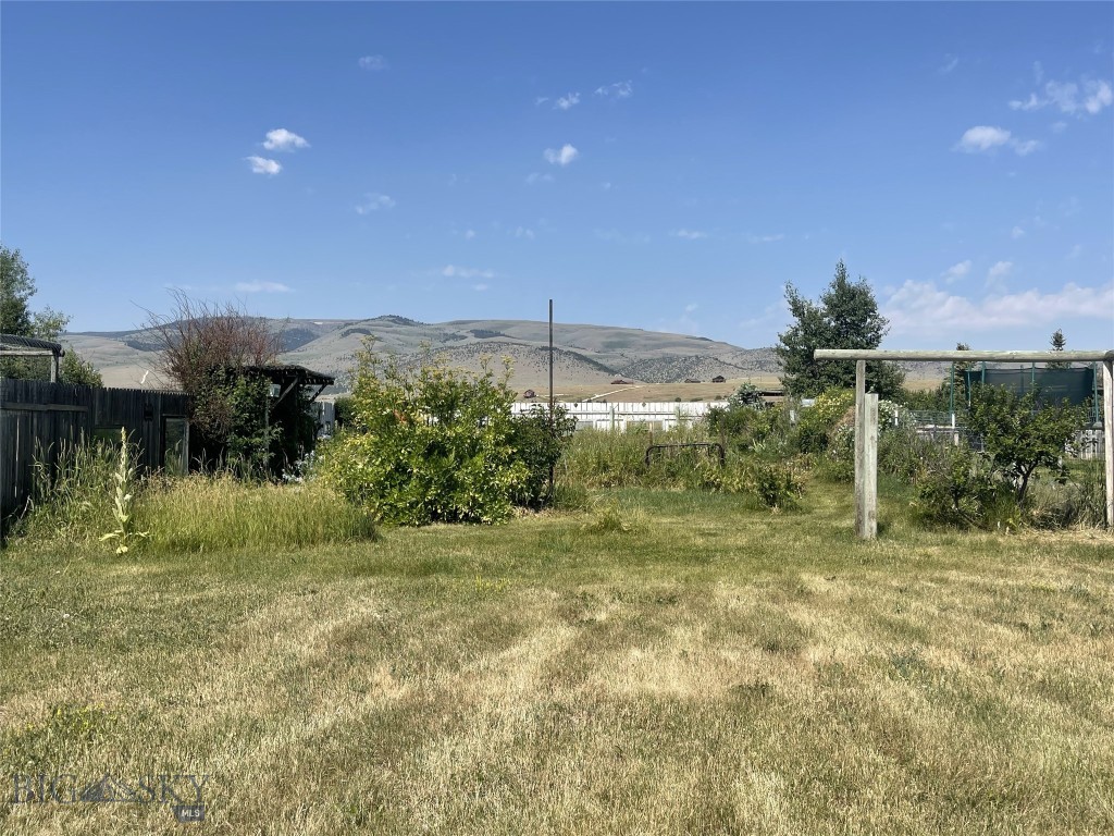 118 Hayfield Loop Trail