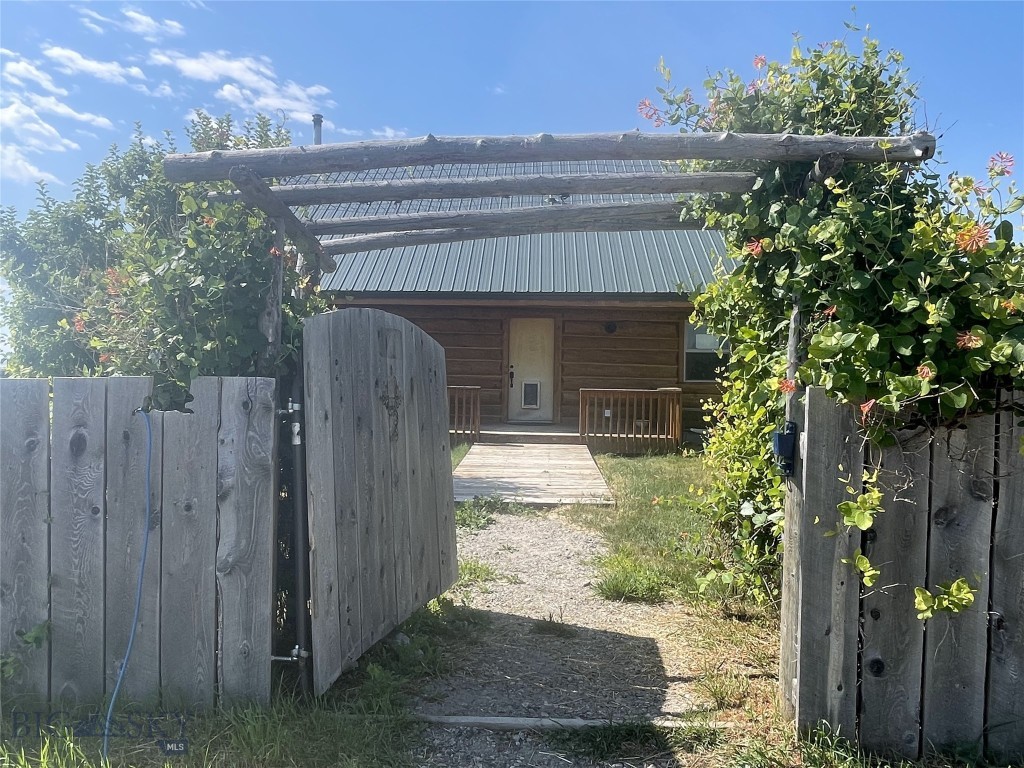 118 Hayfield Loop Trail