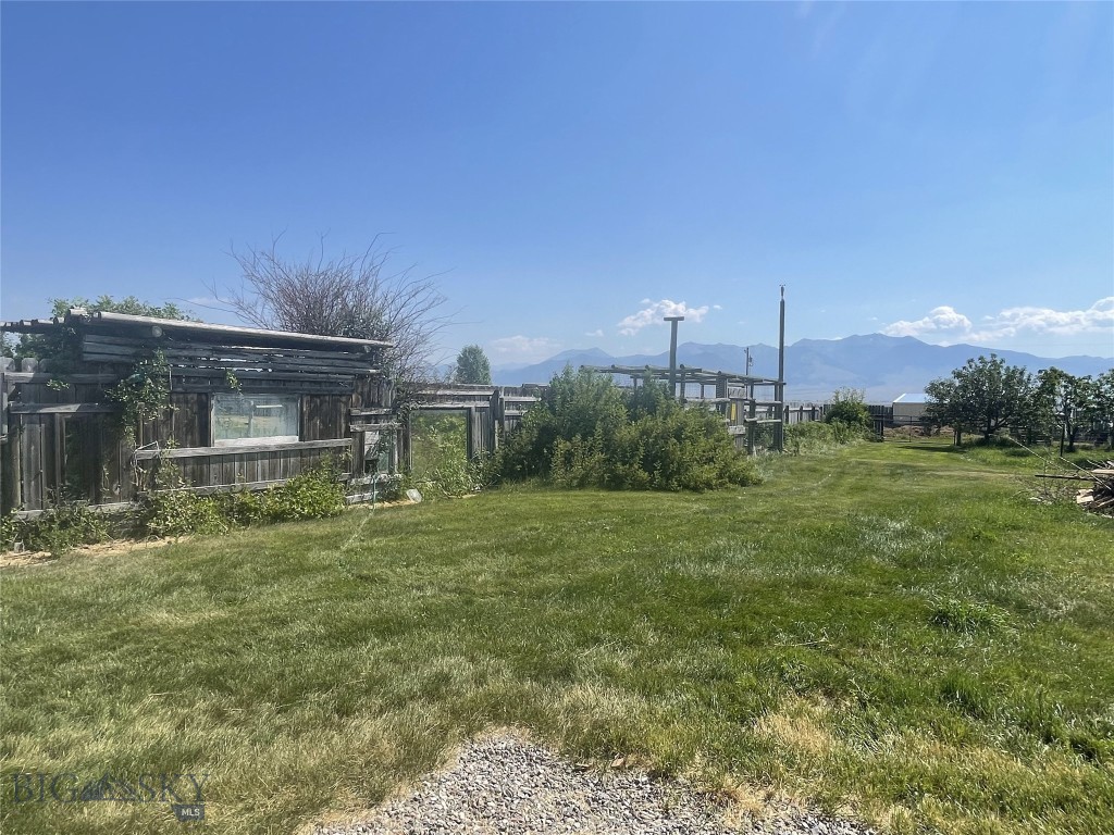 118 Hayfield Loop Trail