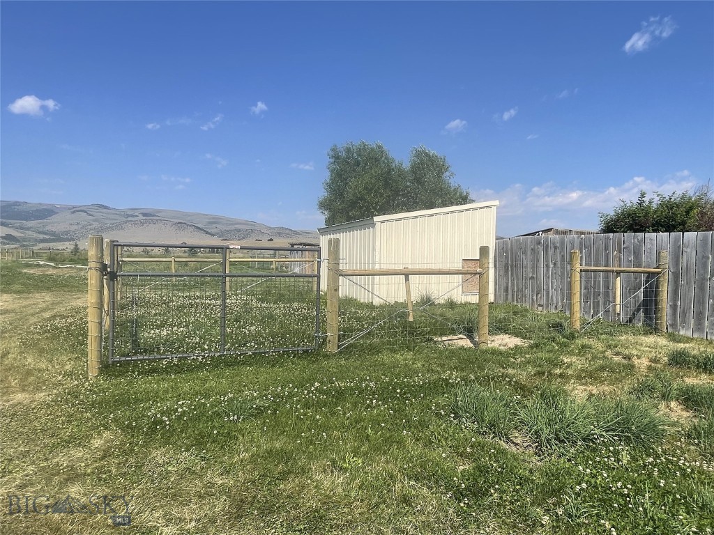 118 Hayfield Loop Trail