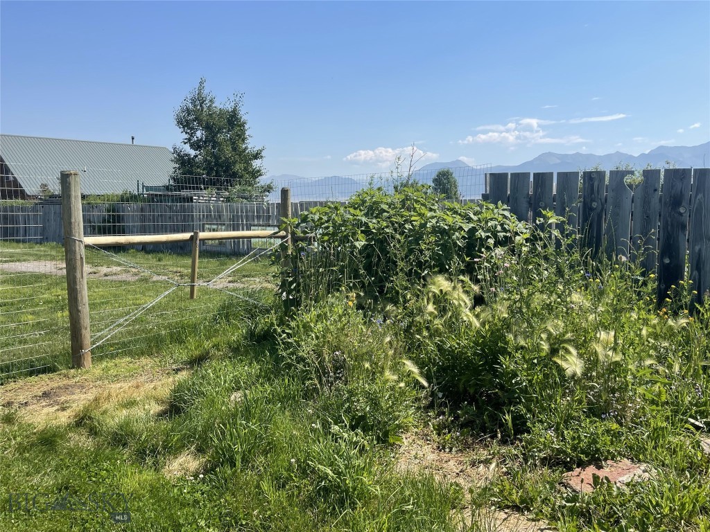 118 Hayfield Loop Trail