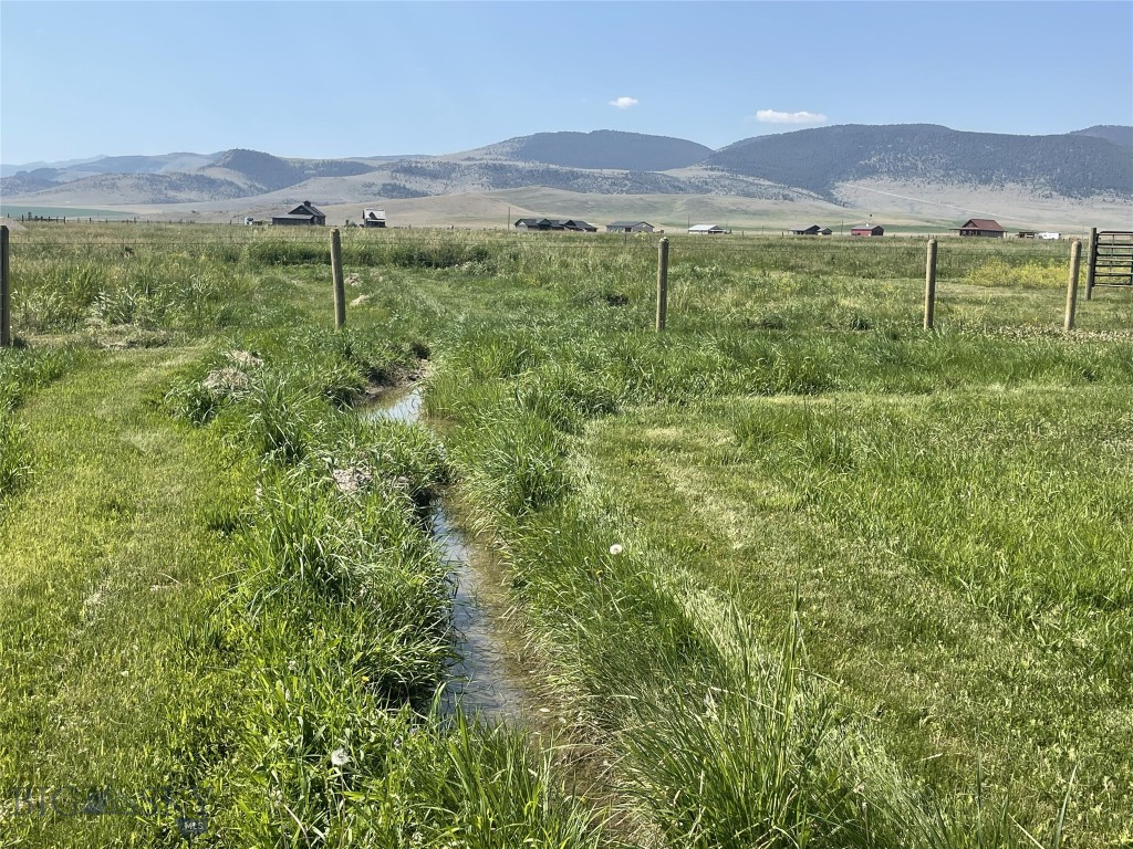 118 Hayfield Loop Trail