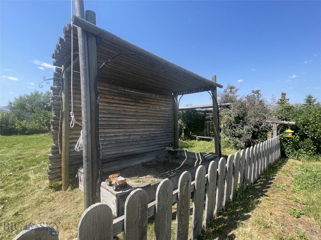 118 Hayfield Loop Trail