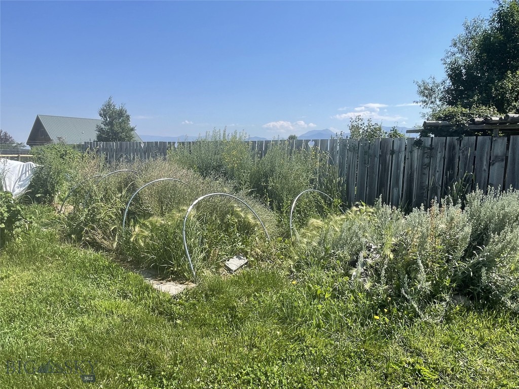 118 Hayfield Loop Trail