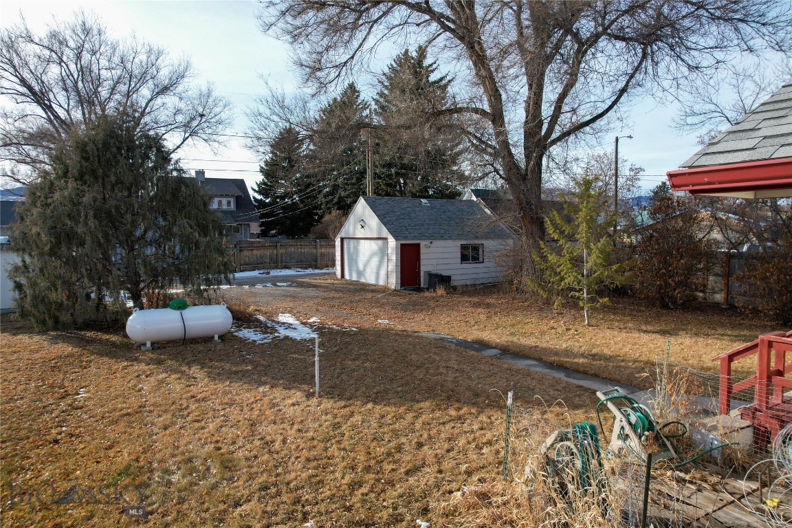 127 N Cherry Street