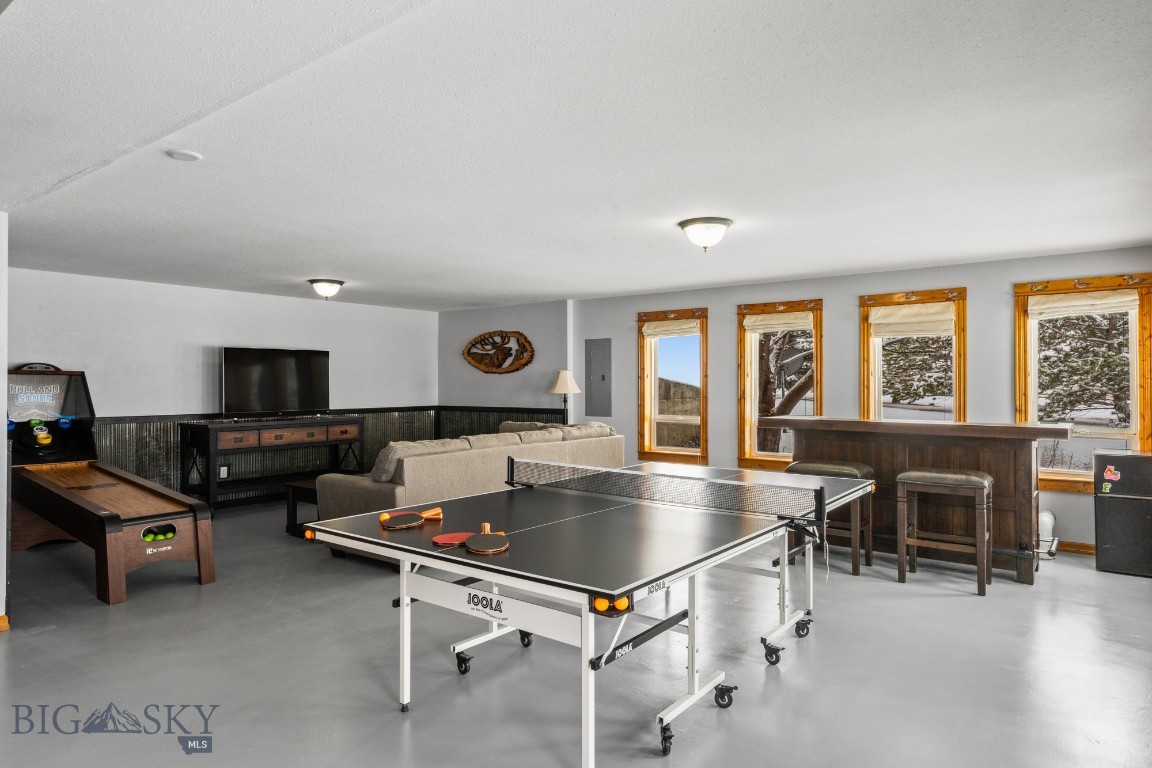 38 Hollowtop Vista Drive