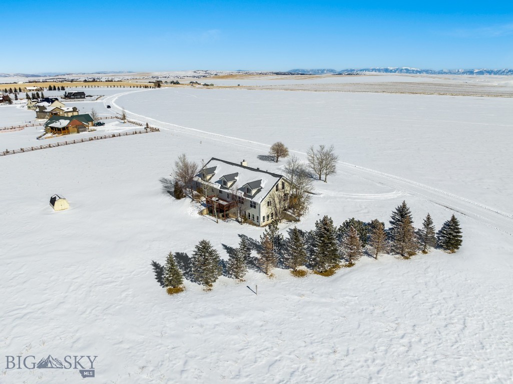 38 Hollowtop Vista Drive
