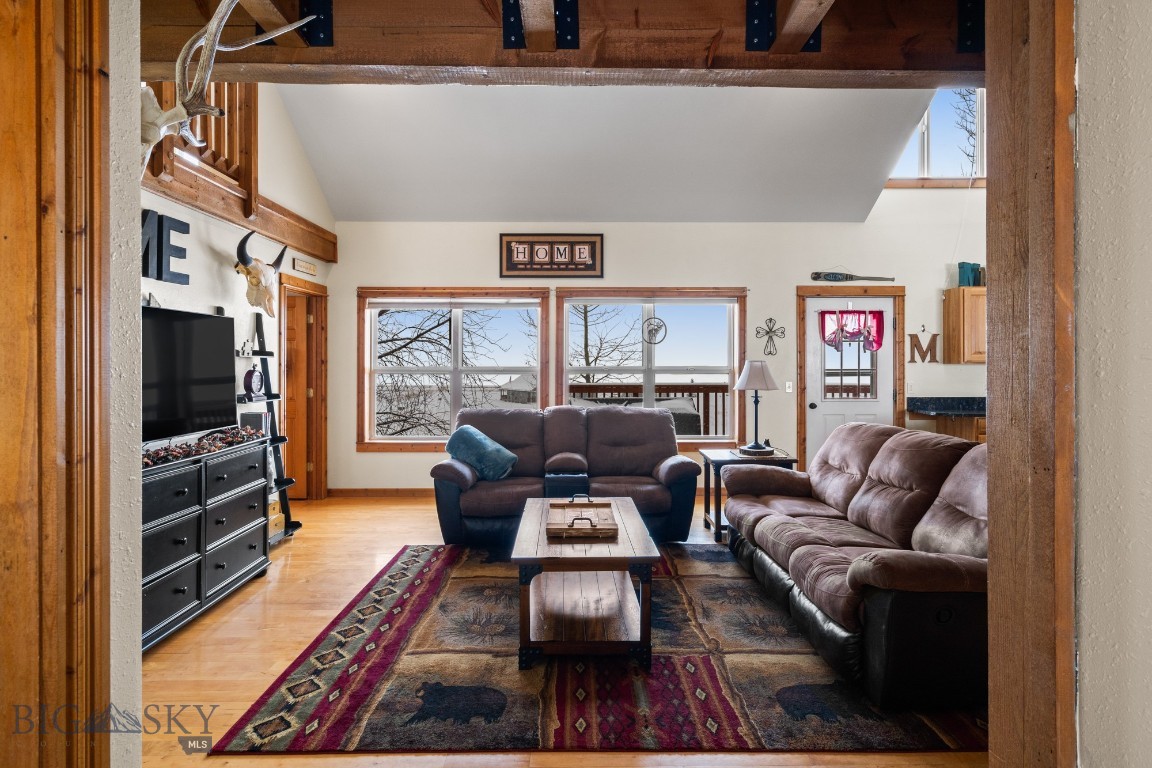 38 Hollowtop Vista Drive