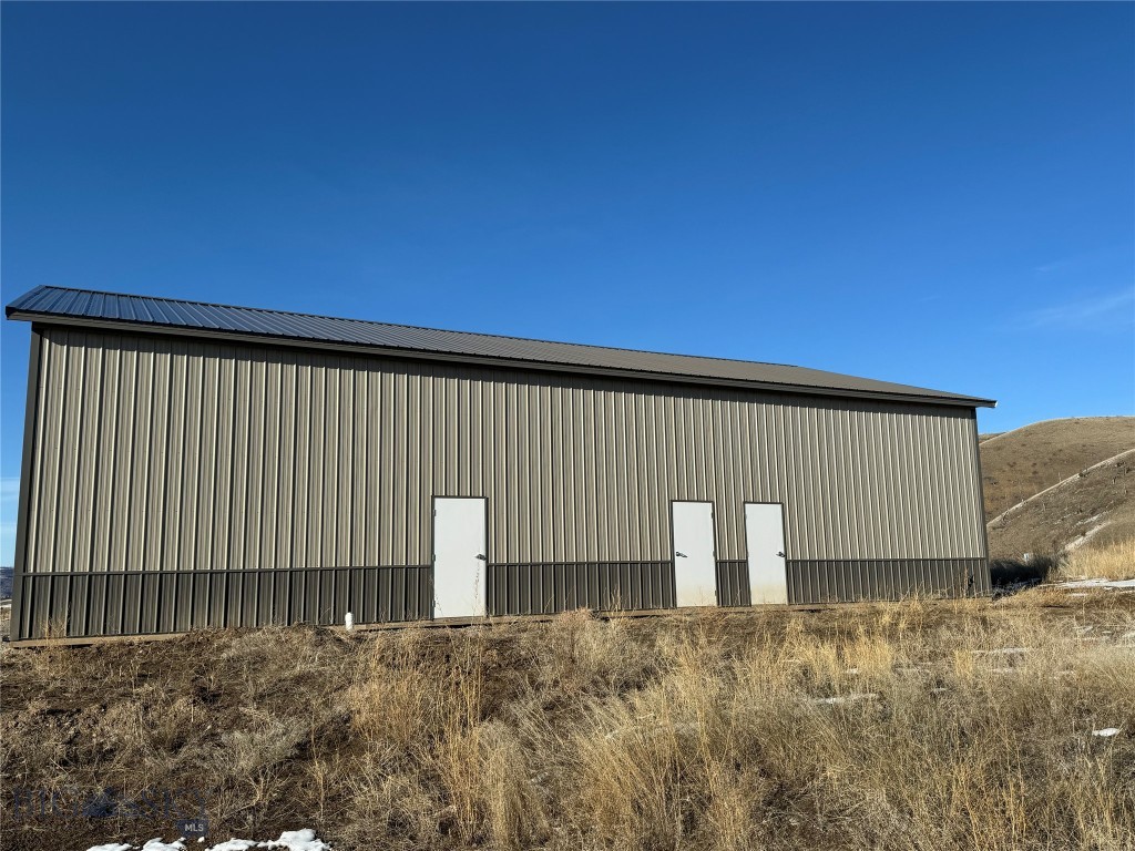 1085 Round Pole Drive