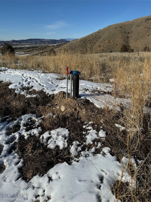 1085 Round Pole Drive