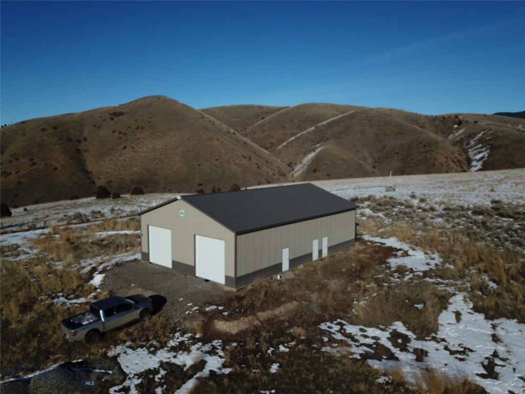 1085 Round Pole Drive