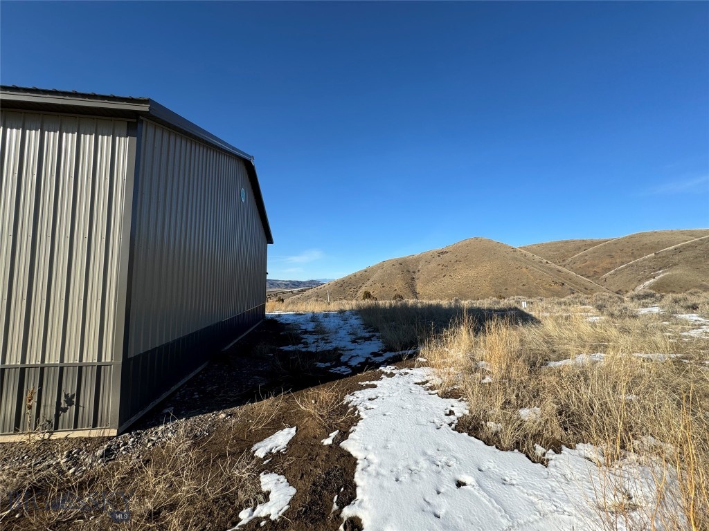 1085 Round Pole Drive